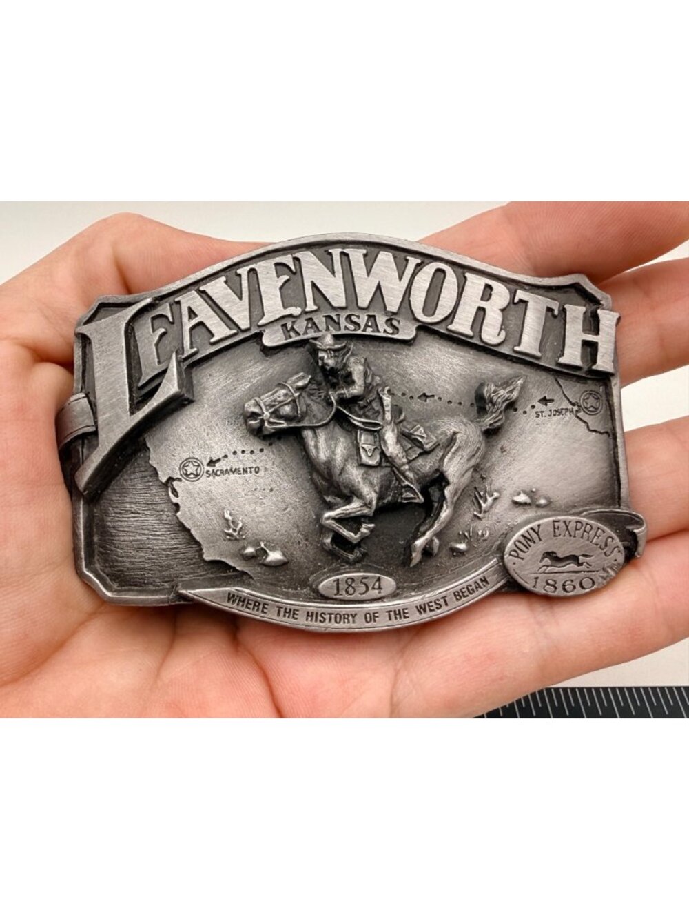 Vintage Belt Buckle Leavenworth Kansas Pony Express 1988 Commemorative Western - Picture 2 of 6